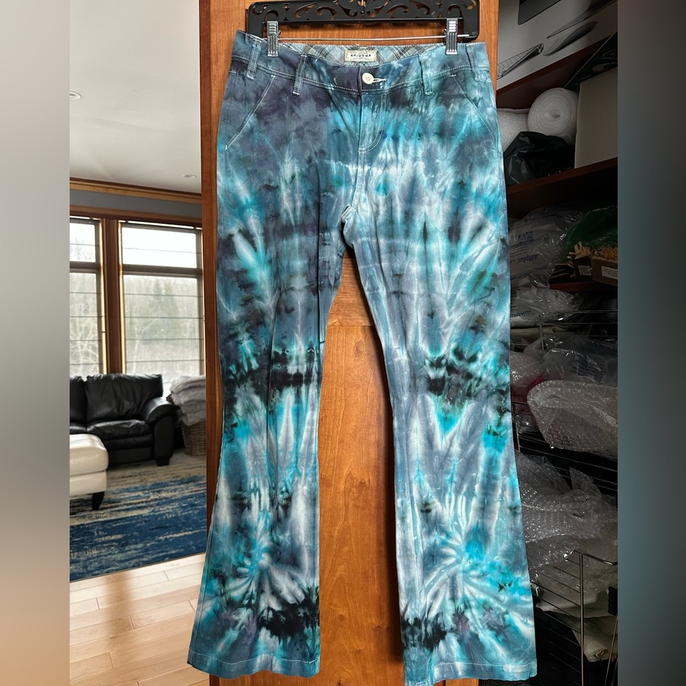 TIE DYE